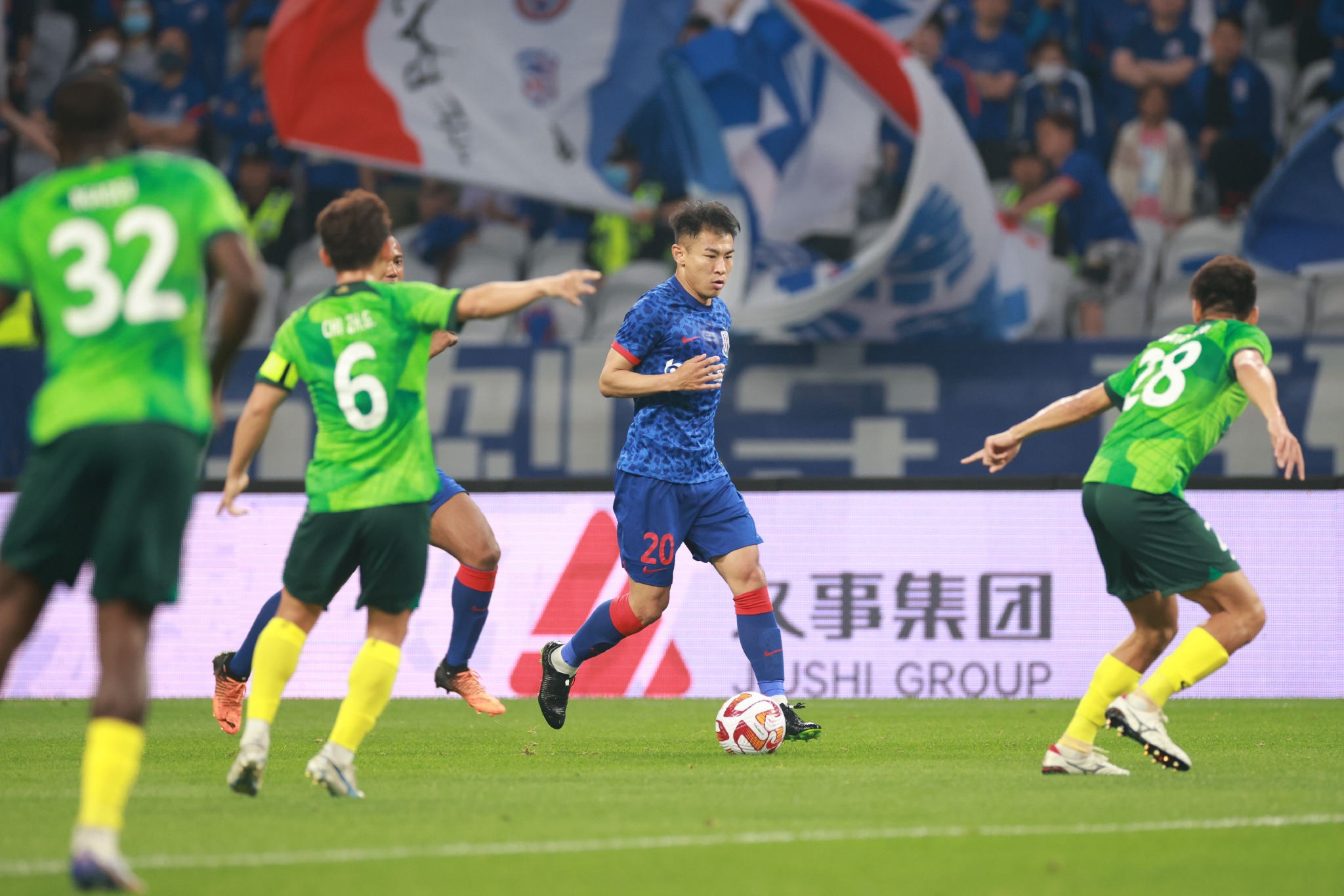 武汉三镇客场逼平上海绿地申花,阻挡劲敌追击的简单介绍 武汉三镇客场逼平上海绿地申花,阻挡劲敌追击的简单介绍