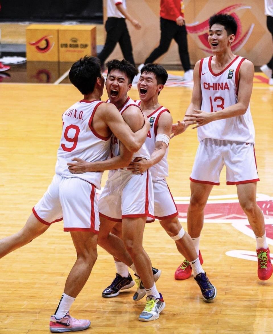 陕西男篮上演绝杀,成功逆转对手 陕西男篮上演绝杀,成功逆转对手